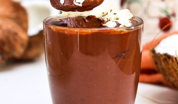 Mousse de Chocolate Vegano com Coco